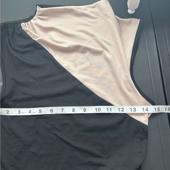 SHEIN Black and Cream Color Block Tank Top Size Small - Picture 5 of 6